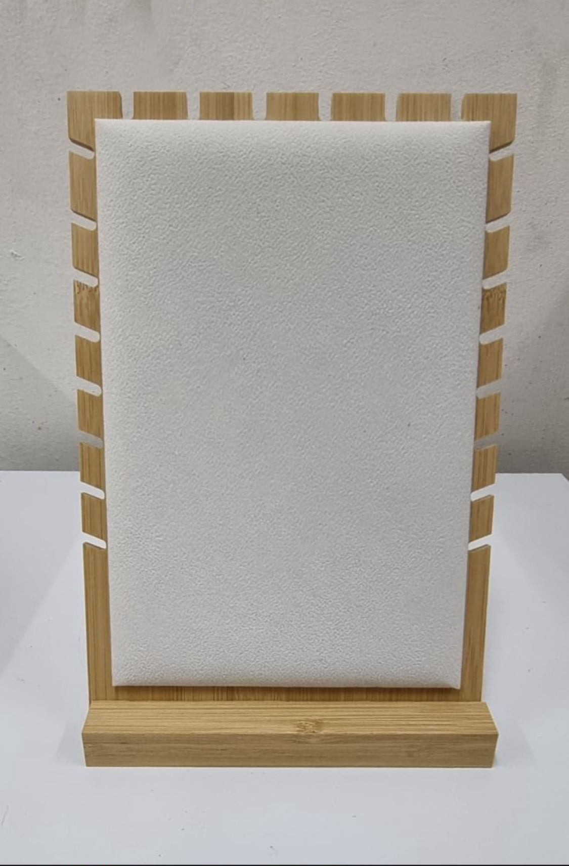 Exhibidor de collares