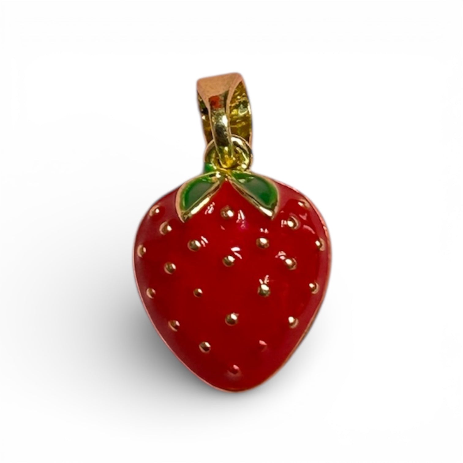 Dije frutilla baño de oro